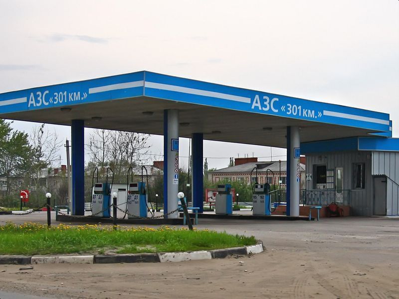 Дешёвые АЗС на трассе: заправиться или проехать мимо?