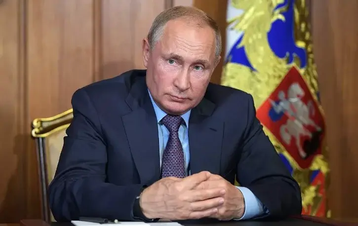 Владимир Путин рассказал почему в РФ мизерные льготы и пенсии