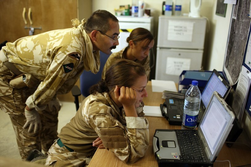 Аккаунты британской армии в Twitter и YouTube были взломаны