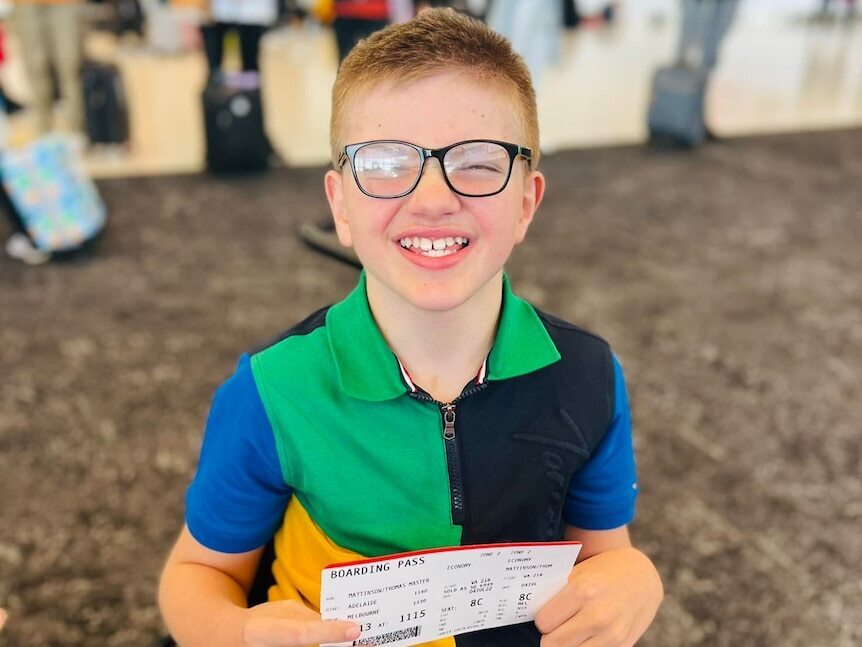 Потерянный багаж оставил подростка с церебральным параличом без жизненно важных лекарств.