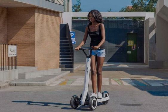 Беспредел на электросамокатах! Опасность для детей и матерей