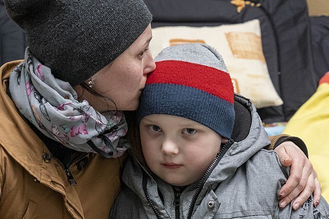 Беженцы - выплаты, пенсия, пособие, медицинская помощь и другая господдержка