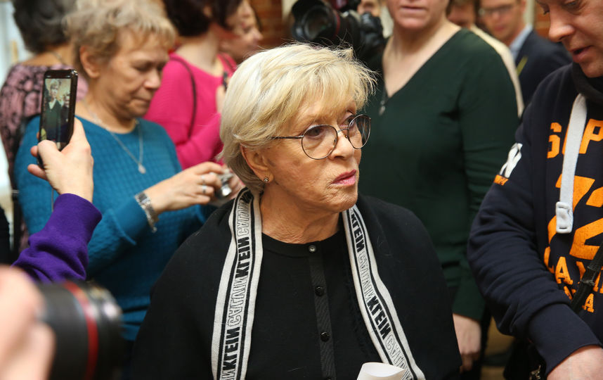 Алиса Фрейндлих вмазала Хаматовой.