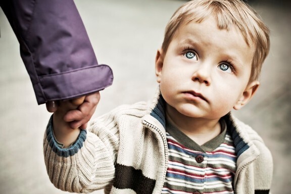 Неадекватный мужчина похитил шестимесячного ребенка, чтобы добровольно сесть за решетку!