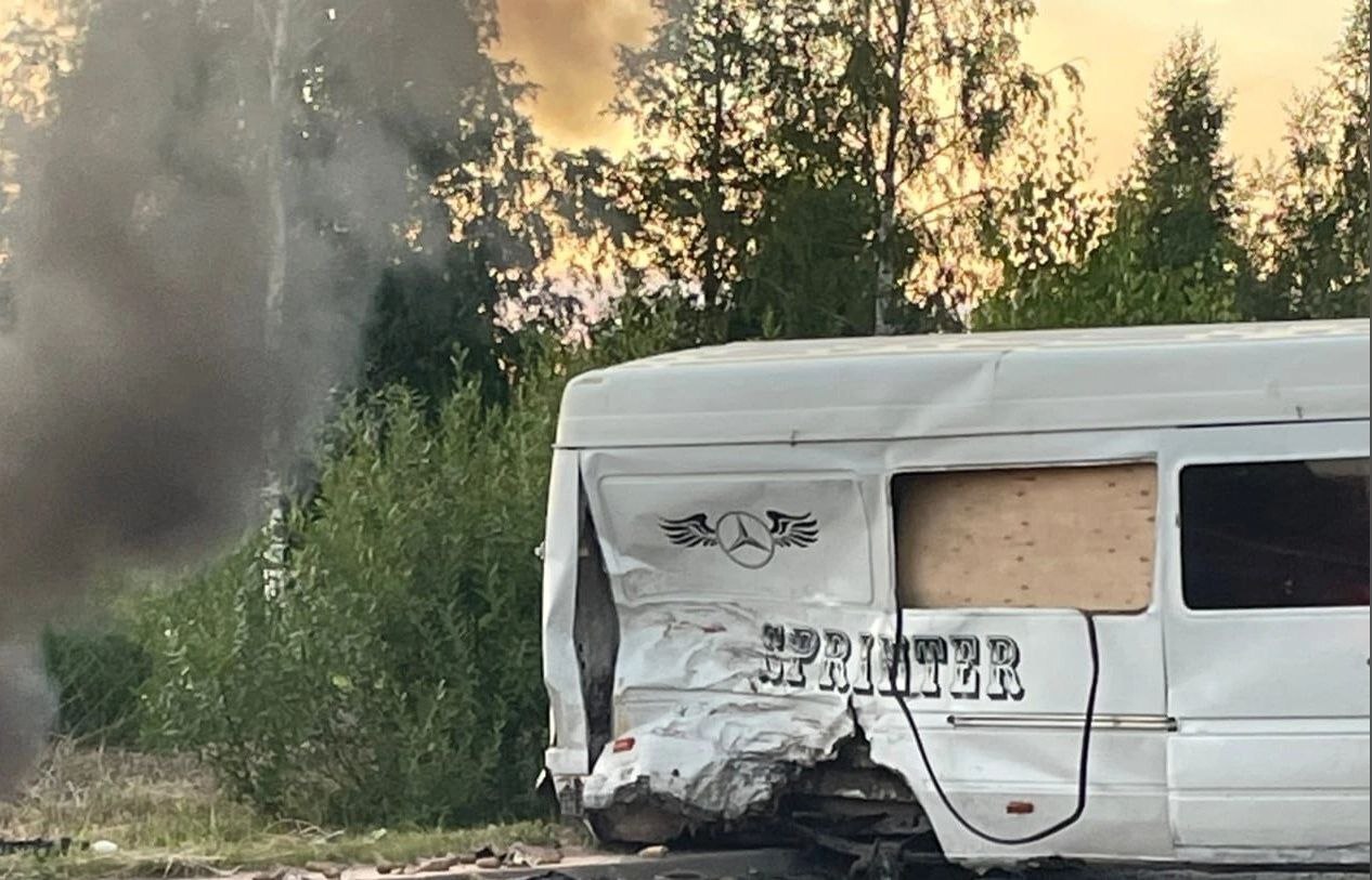 В Санкт-Петербурге произошло смертельное ДТП на Колпинском шоссе. Водитель мотоцикла уходил от погони ДПС с КАДа.