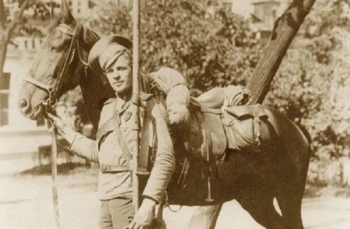 11 на одного. За этот героический поступок Крючков получил Георгиевский крест четвертого класса