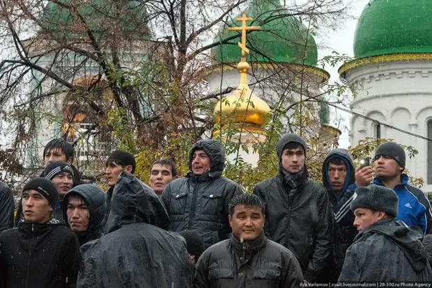 У бабушки Валентины опять 100 вопросов. Мигранты. Россия – щедрая душа, гостеприимная страна: Но импорт криминала нам не нужен