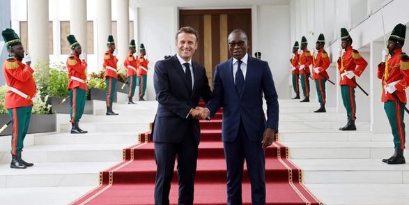 Макрон в Африке (после Лаврова).