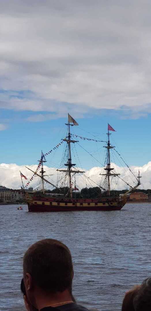 День ВМФ-2022: Санкт-Петербург, как он проходит. поздравляю всех причастных к дню ВМФ с праздником ВМФ! Смотреть на ютубе день ВМФ в Санкт-Петербурге!