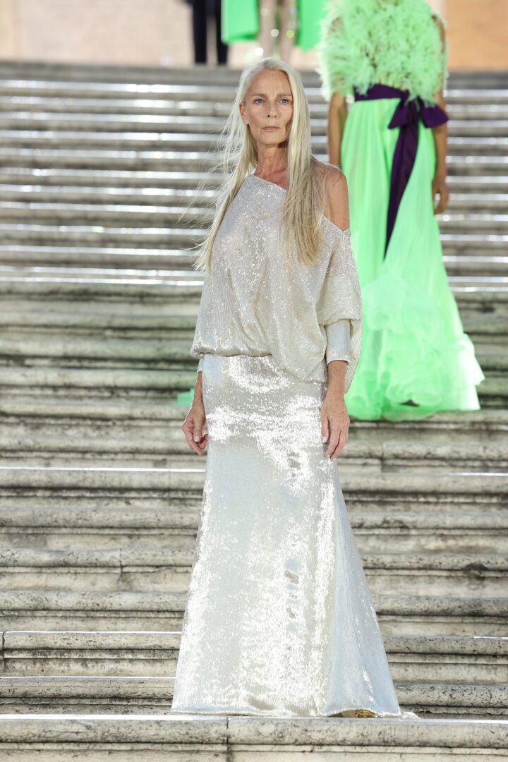 Валентино продвигает «Отдачу»