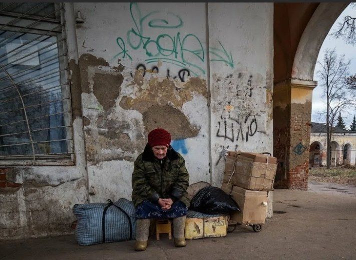 Курс доллара и уровень бедности в России