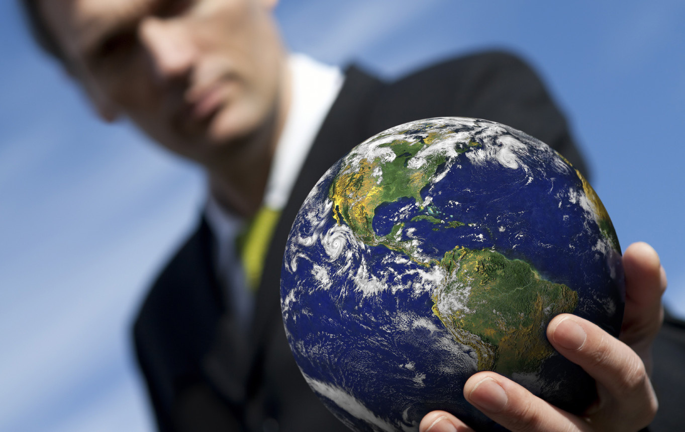 Лидер обязательно должен обладать следующими качествами ...