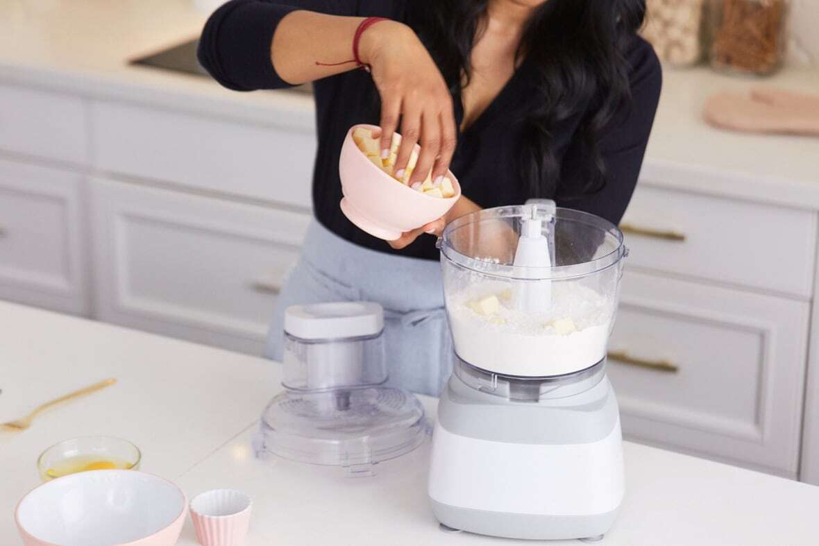 Этот простой мини-пончик без выпечки станет вашим новым украшением десертного стола.