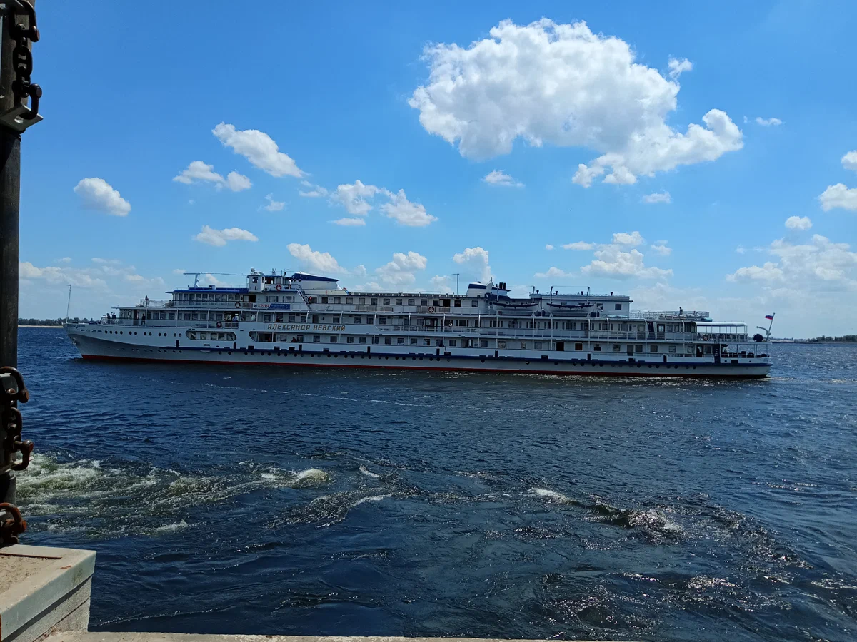 Путешествие на теплоходе по Волге