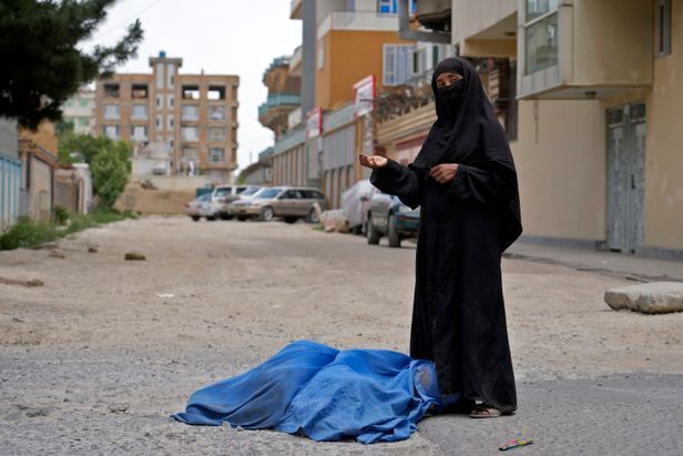 Экс-президент Афганистана о новых правителях. Должен ли Запад сотрудничать с талибами, господин Карзай?