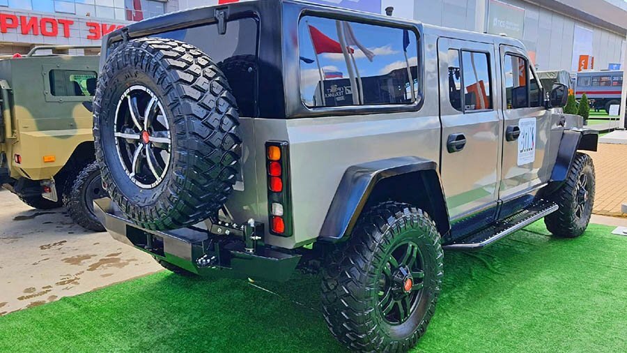 В России представлен прототип отечественного внедорожника «Стрела»