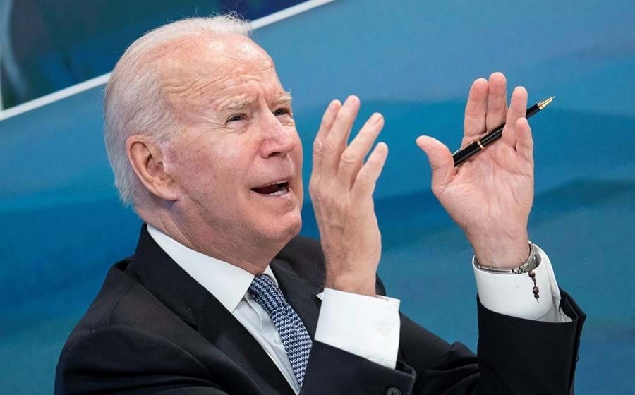 Сенат США принял знаковый законопроект о налогах, климате и здравоохранении