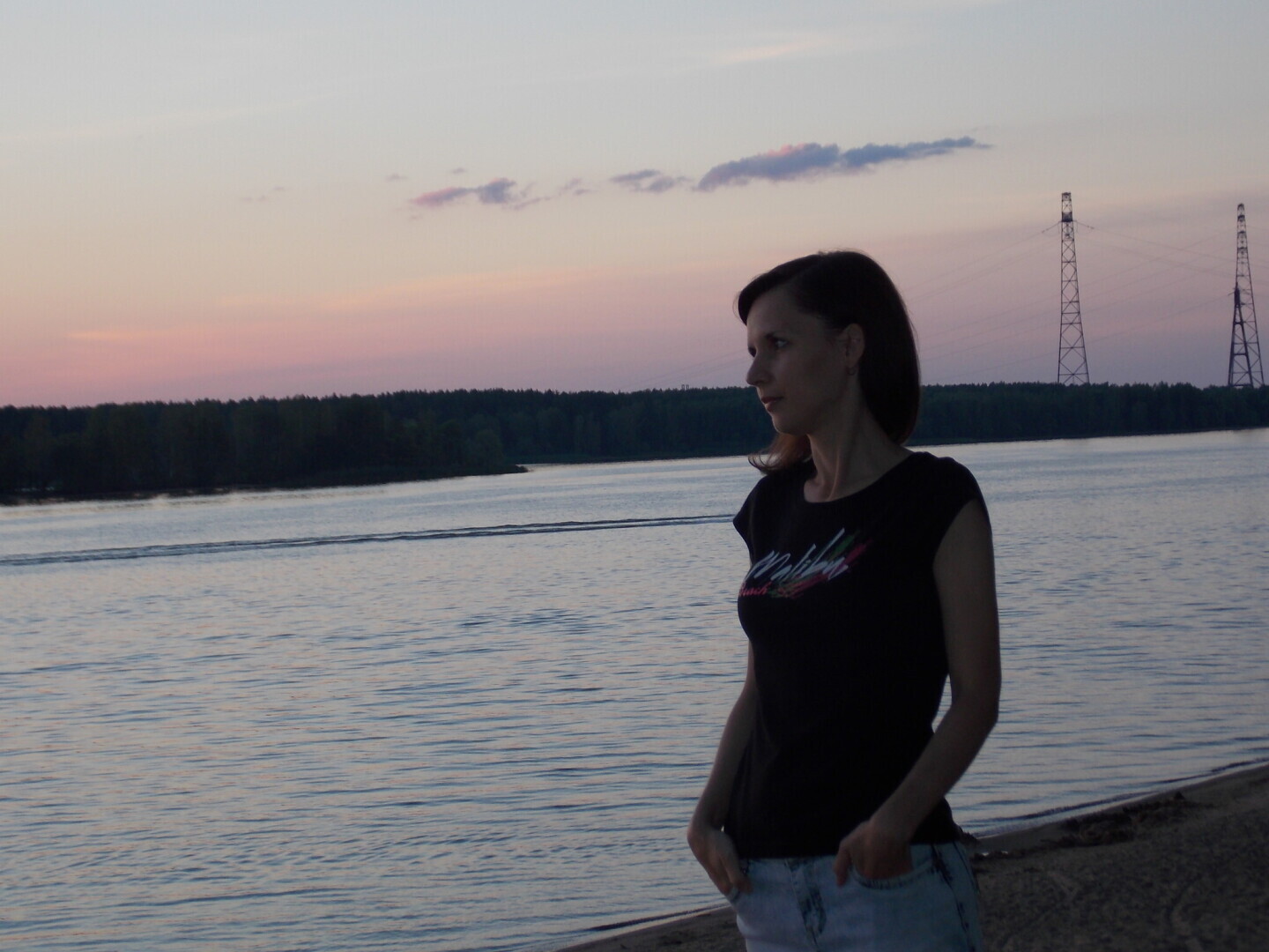 Работа по душе с небольшой зарплатой либо достойно оплачиваемая работа, которая не приносит никакой радости – что выберете вы?