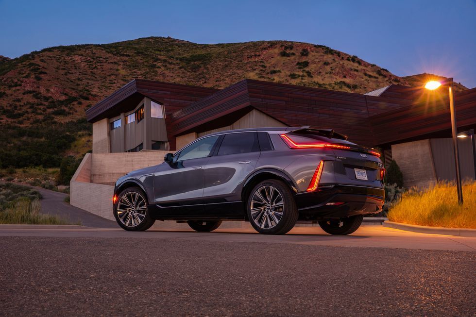 2023 Кадиллак Лирик