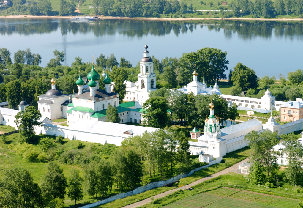 Монастырь в Лежнево