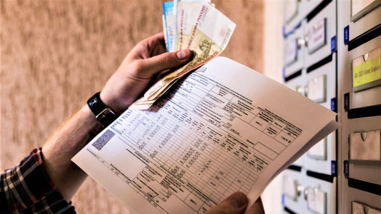 Купили квартиру с долгами по ЖКУ. Что делать?