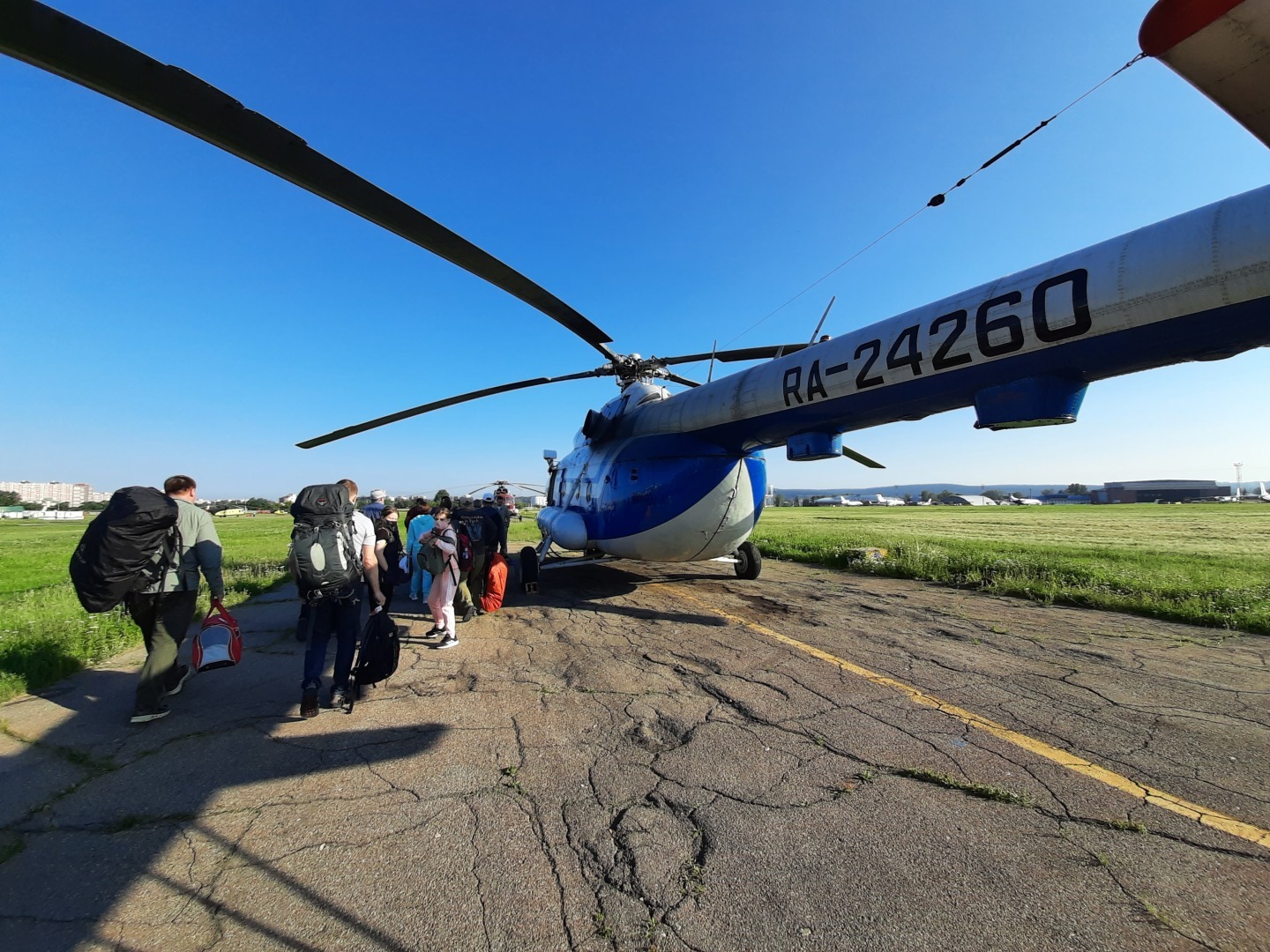 Земля в иллюминаторе.