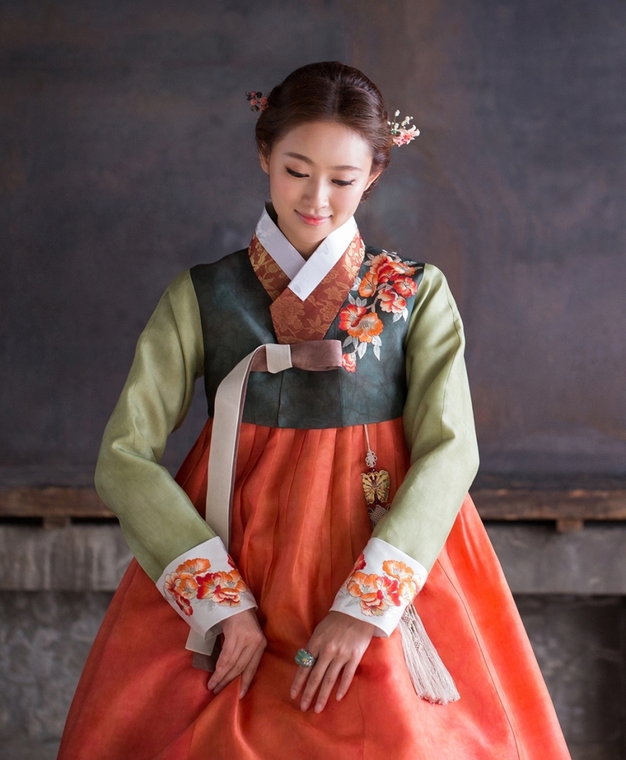 Корейская национальная одежда женская