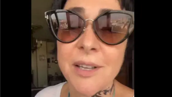 Лолита Милявская сверкнула в Крыму рыхлым задом - фото