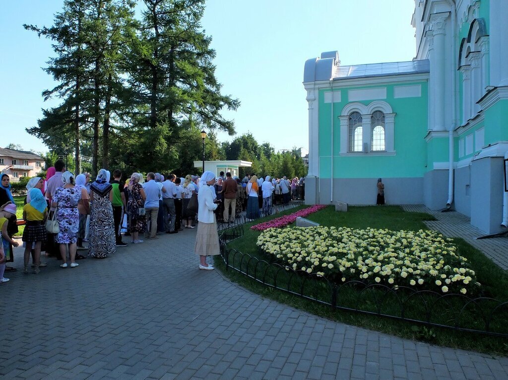 Что говорил о будущем России Серафим Саровский, наделенный даром прозорливости? И почему к нему не зарастает народная тропа?