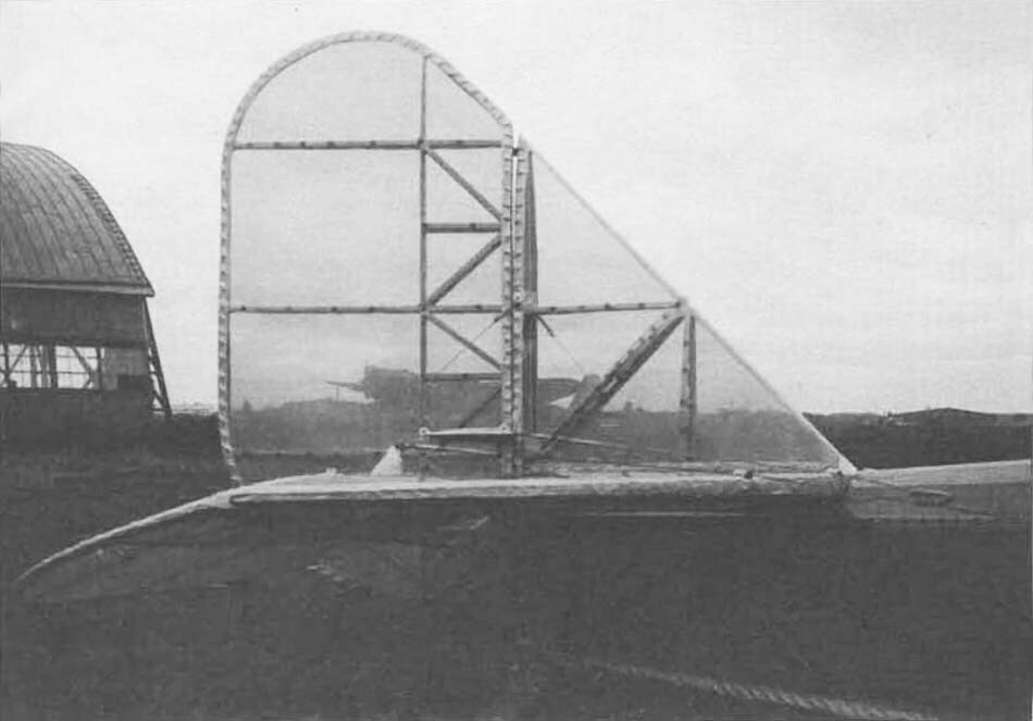 Самолет-невидимка был изобретён в СССР еще в 1935. Что такое "стелс" еще никто не имел понятия.