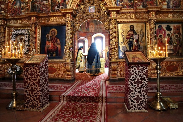 Свято-Троицкая Ипатьевская обитель в Костроме - колыбель дома Романовых. Продолжение истории Феодоровской иконы Богородицы