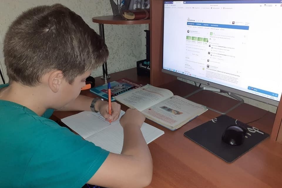 Будет ли линейка в школе 1 сентября 2022? Переведут ли школьников на дистанционное обучение? Что говорят в госдуме по поводу дистанционного обучения