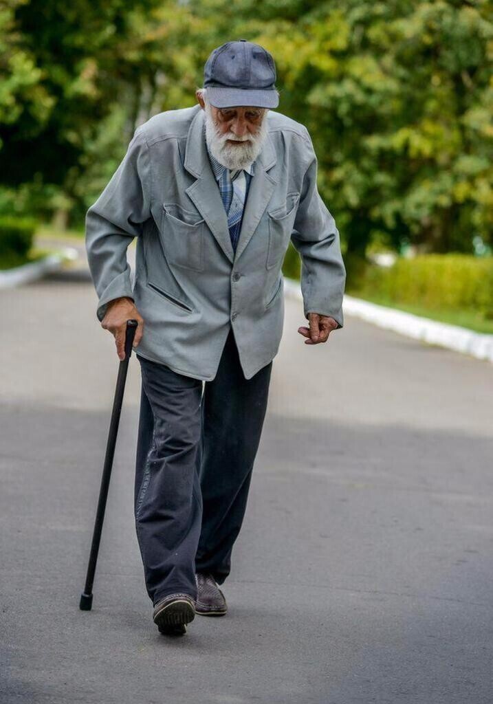 Пристав оставила пенсионера без прожиточного минимума. Финал истории