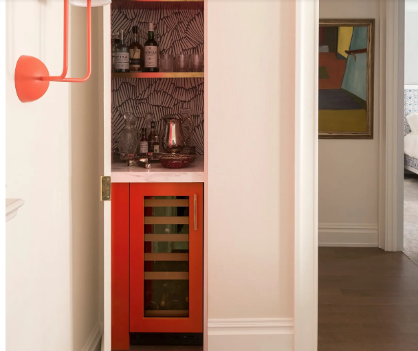 А вы хотите такое?Как создать домашний бар, который поразит ваших гостей.