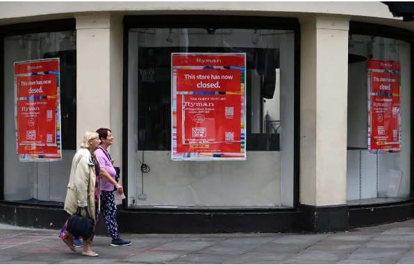 Нового премьер-министра ожидает пугающая экономическая картина.