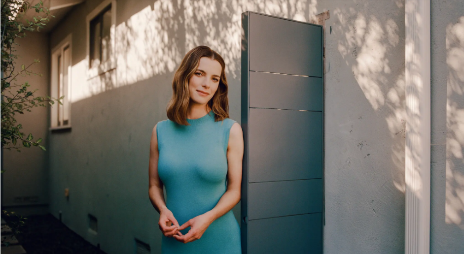 Яркая собеседница.