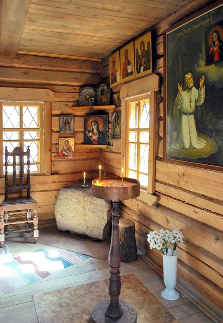 Ядерный центр и православная святыня в Сарове