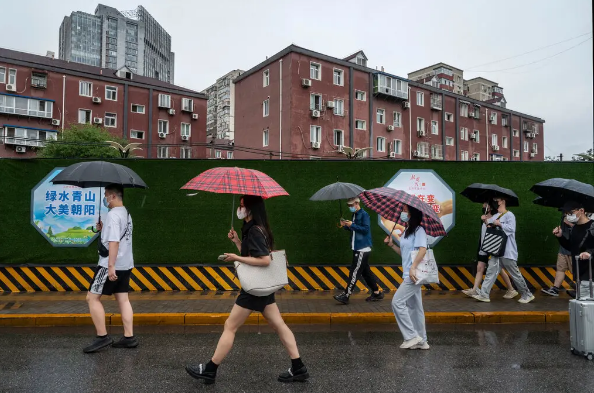 Борясь с насилием и цензурой, женщины в Китае становятся "невидимыми и отсутствующими"