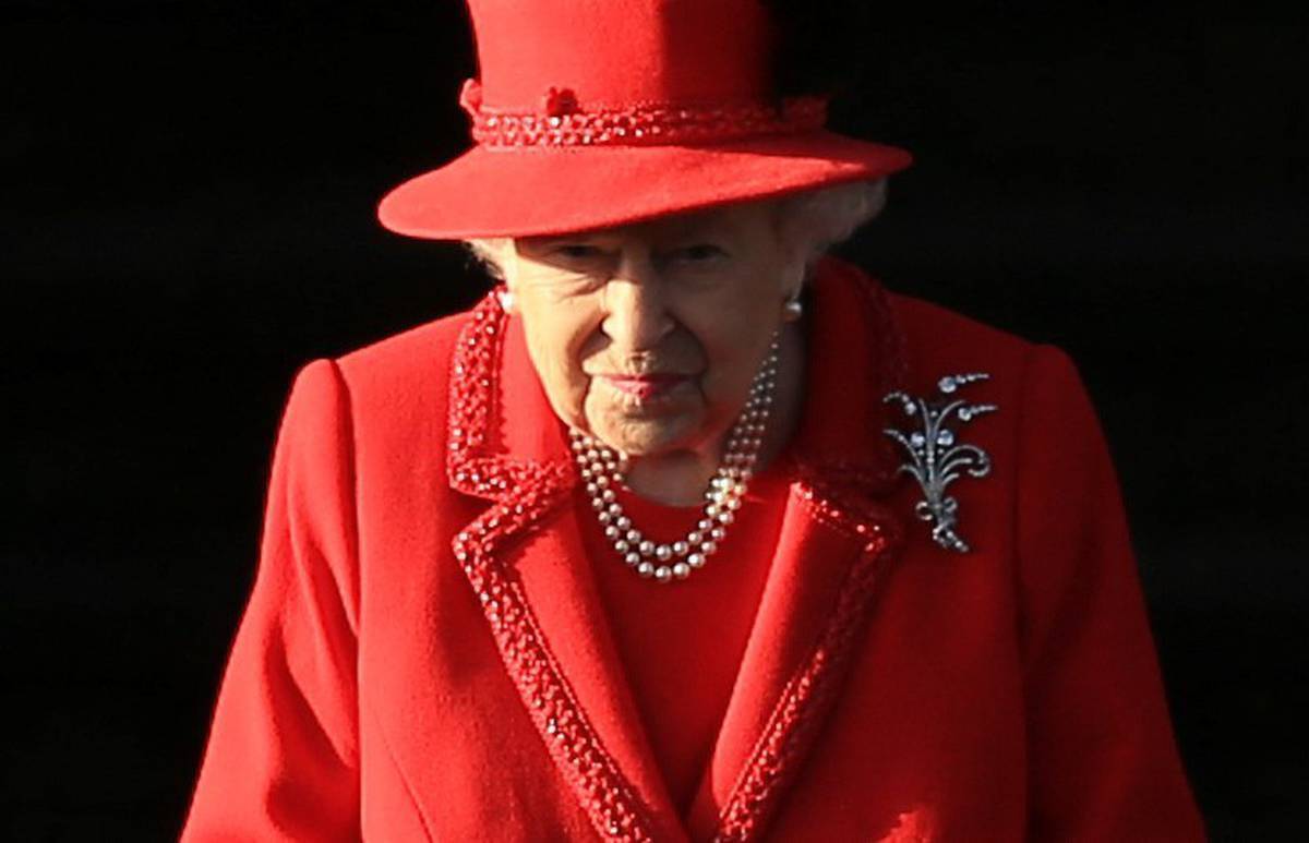 Королевские пчелы узнали о кончине Елизаветы II