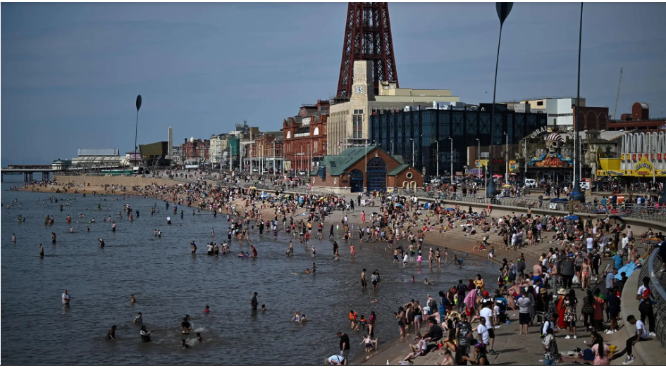 Борющийся приморский город показывает проблемы для нового лидера Великобритании