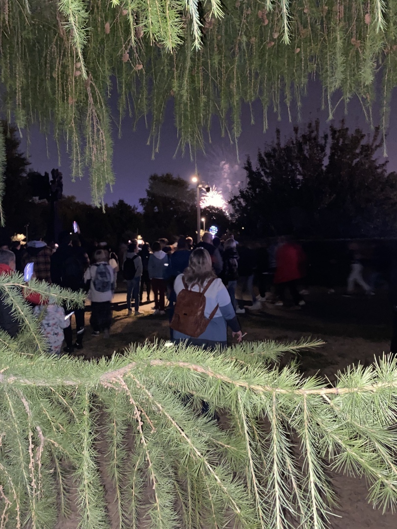 10 сентября. Как москвичи отгуляли свой первый день города. Неадекватность и аморальность молодежи