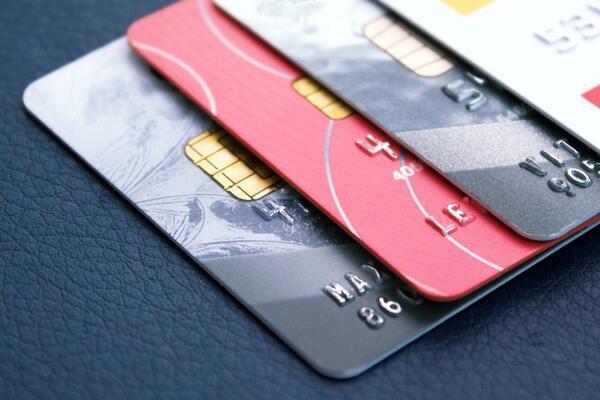 Переводы по картам могут быть опасны. Кому придется заплатить налог при переводах по картам? Важно знать!