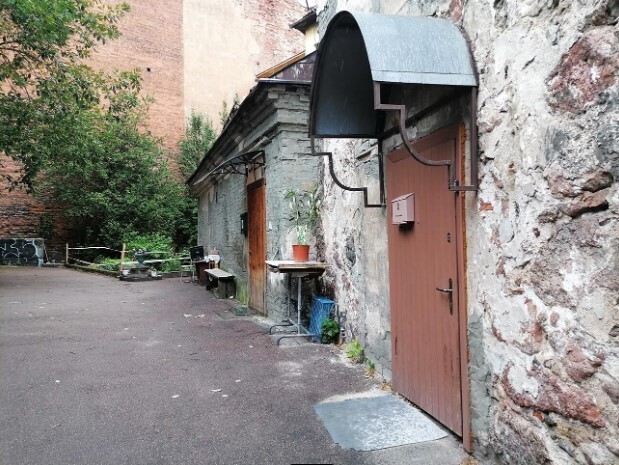 Как выглядит самый старый дом в России