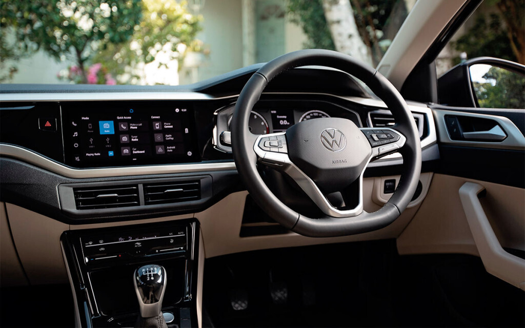 Компания Volkswagen представила новый Polo Sedan