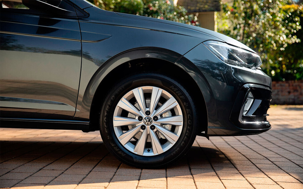 Компания Volkswagen представила новый Polo Sedan