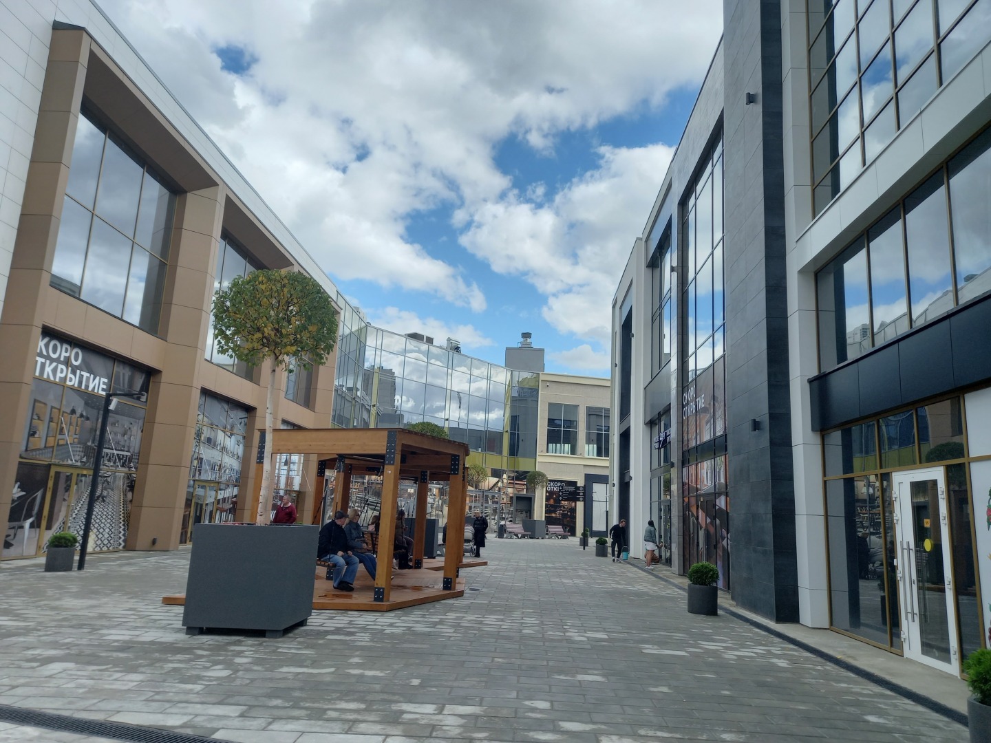 Открытое-закрытое «Солнце Москвы». Как мы не прокатились на колесе обозрения