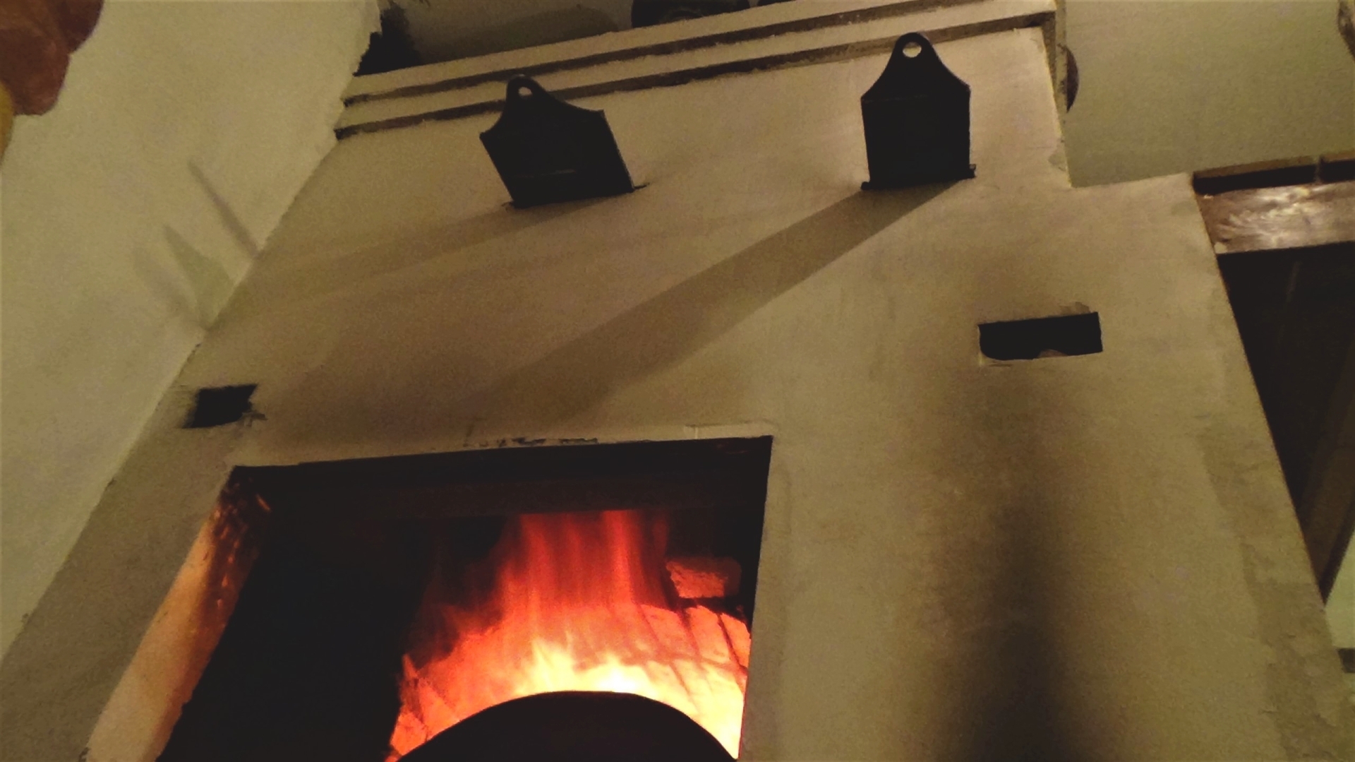 Поляки скупают тоннами уголь в Чехии. Продавцы рассматривают вопрос о введение лимита на продажу.