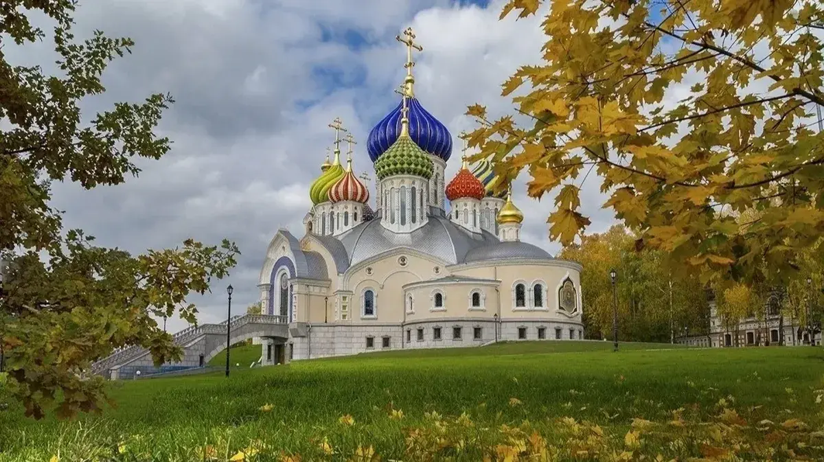 Двунадесятый праздник Воздвижение Креста Господня 27 сентября 2022: можно ли работать, квасить капусту и ходить на кладбище,