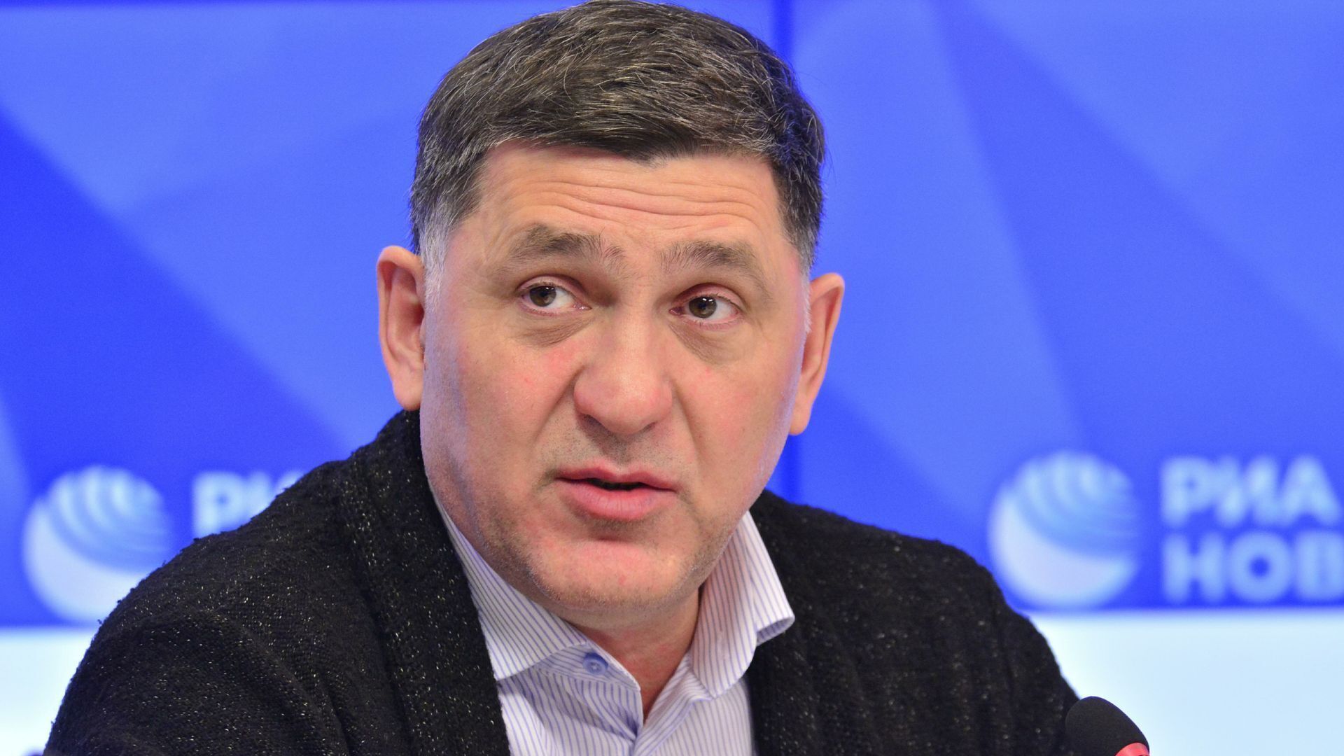 Помогал Донбассу, поддерживал СВО, был примерным семьянином и посвятил свою жизнь искусству. Что мы знаем об актере Сергее Пускепалисе?