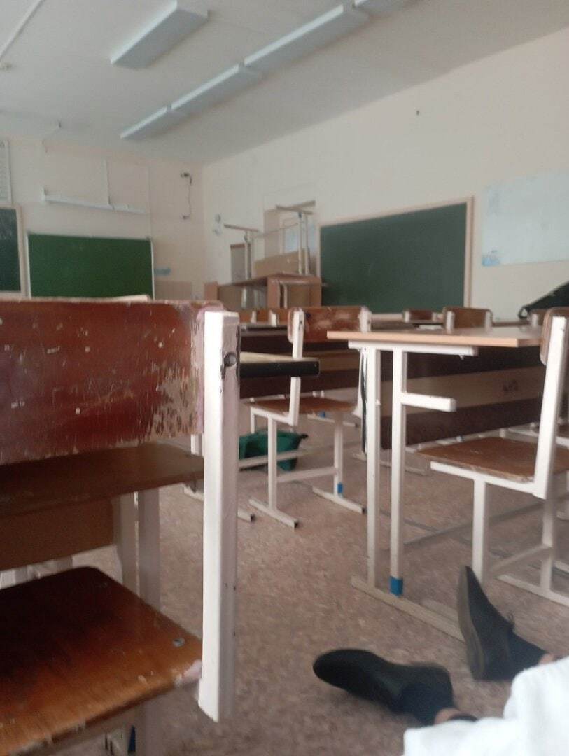 В Ижевске в школе произошла стрельба, нападающий покончил с собой, есть погибшие РТ сообщает о пострадавших видео
